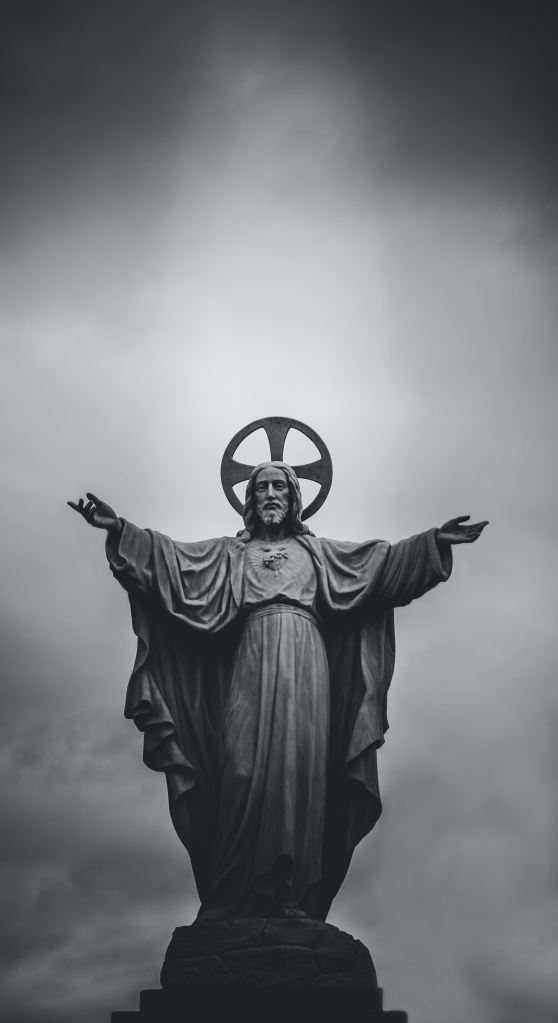 Statue of Jesus with open arms